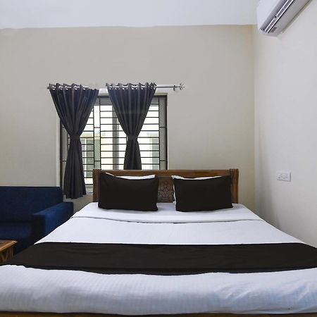 בובנשוואר Hotel O Krishna מראה חיצוני תמונה