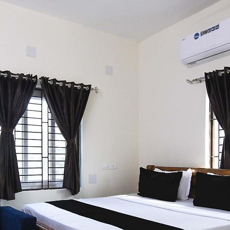 בובנשוואר Hotel O Krishna מראה חיצוני תמונה